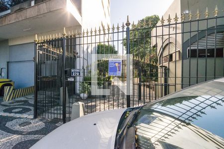 Apartamento à venda com 120m², 3 quartos e 2 vagas Apartamento à venda com 120m², 3 quartos e 2 vagasFachada da Portaria