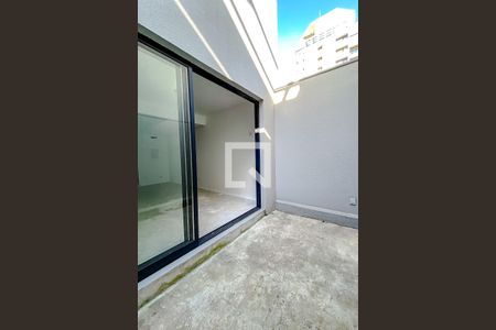 Casa de condomínio à venda com 104m², 2 quartos e 1 vagaÁrea de Serviço