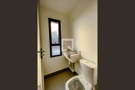 Casa de condomínio à venda com 112m², 2 quartos e 2 vagasBanheiro da Suíte 2