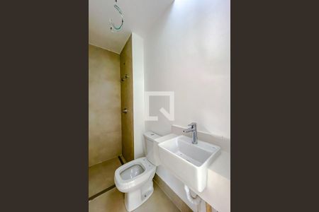 Casa de condomínio à venda com 112m², 2 quartos e 2 vagasBanheiro da Suíte 1