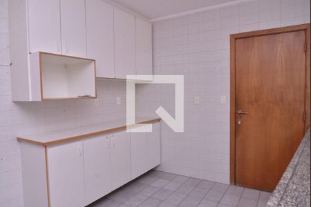 Apartamento à venda com 234m², 3 quartos e 2 vagasCozinha