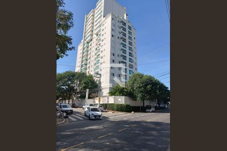 Apartamento para alugar com 60m², 2 quartos e 1 vaga Apartamento para alugar com 60m², 2 quartos e 1 vagaFachada