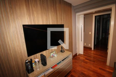 Apartamento à venda com 321m², 4 quartos e 6 vagasQuarto 1