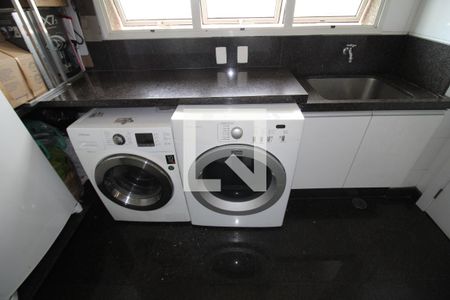 Apartamento à venda com 321m², 4 quartos e 6 vagasÁrea de Serviço