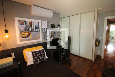 Apartamento à venda com 321m², 4 quartos e 6 vagasQuarto 5