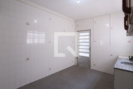 Casa à venda com 220m², 2 quartos e 3 vagas Casa à venda com 220m², 2 quartos e 3 vagasCozinha