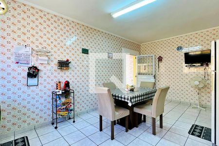 Casa à venda com 283m², 3 quartos e 2 vagas Casa à venda com 283m², 3 quartos e 2 vagasCozinha