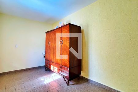 Casa à venda com 283m², 3 quartos e 2 vagas Casa à venda com 283m², 3 quartos e 2 vagasQuarto de Serviço