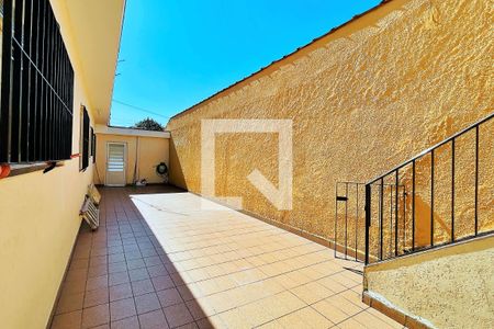 Casa à venda com 283m², 3 quartos e 2 vagas Casa à venda com 283m², 3 quartos e 2 vagasÁrea externa