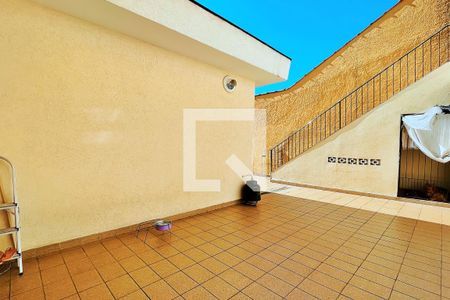 Casa à venda com 283m², 3 quartos e 2 vagas Casa à venda com 283m², 3 quartos e 2 vagasÁrea externa