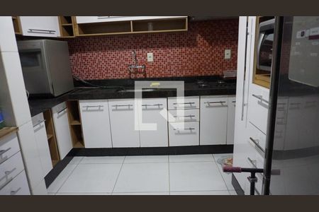 Casa à venda com 270m², 5 quartos e sem vagaCozinha