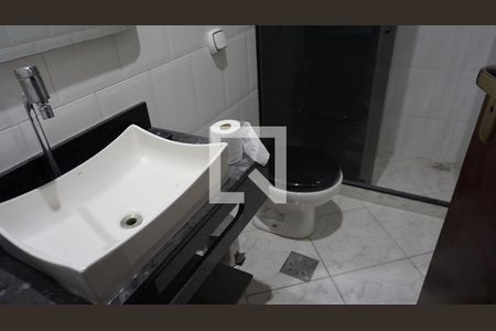 Casa à venda com 270m², 5 quartos e sem vagaSegundo Andar - Banheiro Social