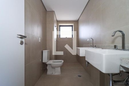 Apartamento à venda com 186m², 4 quartos e 3 vagas Apartamento à venda com 186m², 4 quartos e 3 vagasBanheiro da Suíte 1