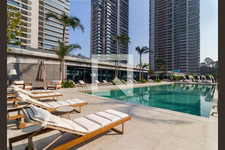 Apartamento à venda com 186m², 4 quartos e 3 vagas Apartamento à venda com 186m², 4 quartos e 3 vagasÁrea comum - Piscina