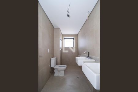 Apartamento à venda com 186m², 4 quartos e 3 vagas Apartamento à venda com 186m², 4 quartos e 3 vagasBanheiro da Suíte 1