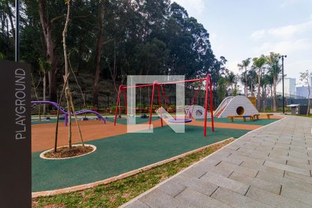 Apartamento à venda com 186m², 4 quartos e 3 vagas Apartamento à venda com 186m², 4 quartos e 3 vagasÁrea comum - Playground