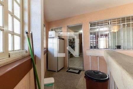 Casa à venda com 200m², 10 quartos e sem vaga Casa à venda com 200m², 10 quartos e sem vagaHall - Segundo Piso