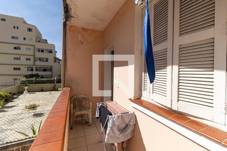 Casa à venda com 200m², 10 quartos e sem vaga Casa à venda com 200m², 10 quartos e sem vagaLavanderia do Terceiro Piso