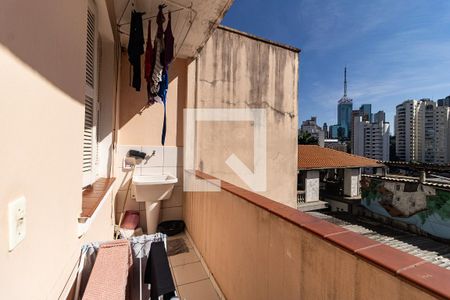 Casa à venda com 200m², 10 quartos e sem vaga Casa à venda com 200m², 10 quartos e sem vagaLavanderia do Terceiro Piso