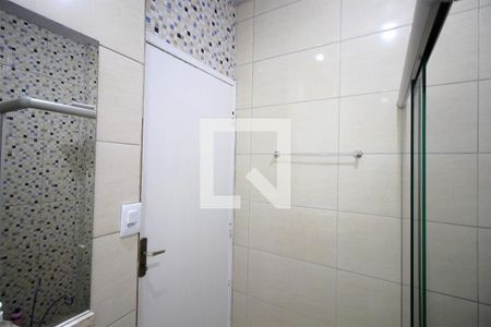 Casa à venda com 240m², 6 quartos e 8 vagasBanheiro