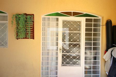 Casa à venda com 240m², 6 quartos e 8 vagasVaranda coberta