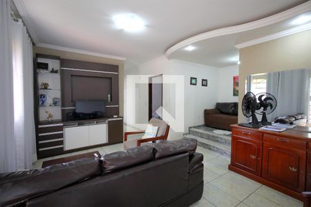 Casa à venda com 240m², 6 quartos e 8 vagasSala – casa 2