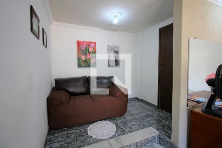 Casa à venda com 240m², 6 quartos e 8 vagasEstensão Sala – casa 2