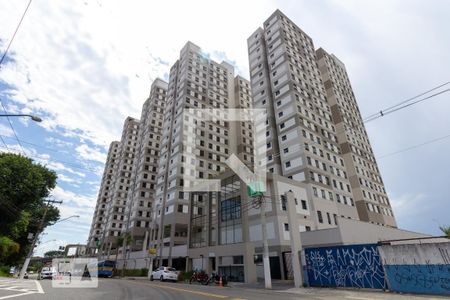 Apartamento à venda com 35m², 2 quartos e 1 vaga Apartamento à venda com 35m², 2 quartos e 1 vagaFachada