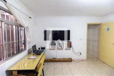 Casa à venda com 174m², 3 quartos e 2 vagas Casa à venda com 174m², 3 quartos e 2 vagasQuarto 4