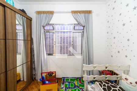 Casa à venda com 174m², 3 quartos e 2 vagas Casa à venda com 174m², 3 quartos e 2 vagasQuarto 2