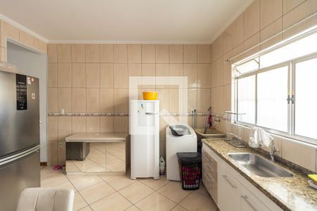 Casa à venda com 174m², 3 quartos e 2 vagas Casa à venda com 174m², 3 quartos e 2 vagasCozinha