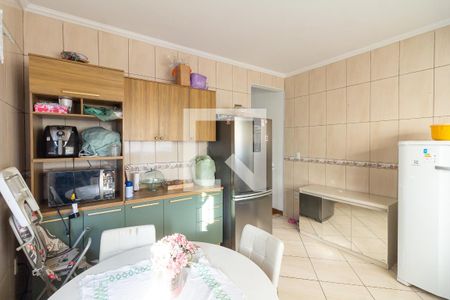 Casa à venda com 174m², 3 quartos e 2 vagas Casa à venda com 174m², 3 quartos e 2 vagasCozinha