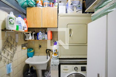 Apartamento à venda com 77m², 2 quartos e 1 vagaÁrea de serviço