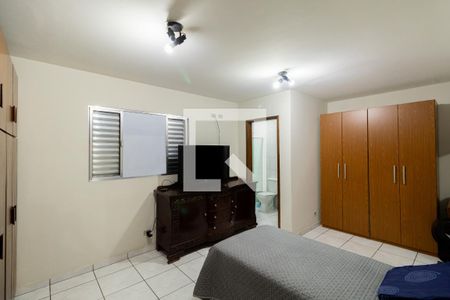 Casa à venda com 336m², 3 quartos e 6 vagas Casa à venda com 336m², 3 quartos e 6 vagasQuarto