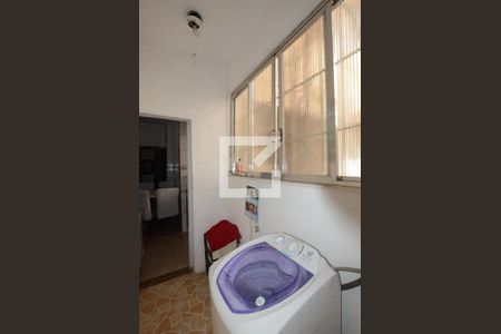 Apartamento à venda com 115m², 2 quartos e sem vagaÁrea de Serviço