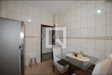 Apartamento à venda com 115m², 2 quartos e sem vagaCozinha