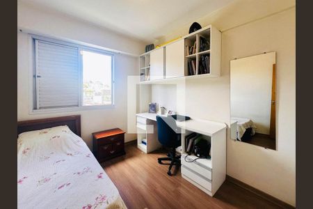 Apartamento à venda com 95m², 3 quartos e 2 vagasQuarto 2
