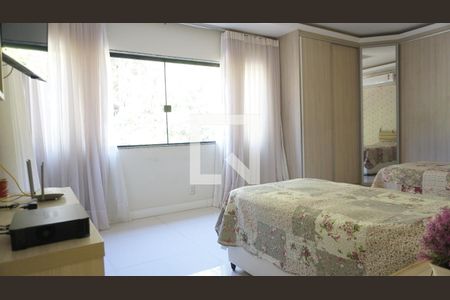 Casa de condomínio à venda com 563m², 6 quartos e 4 vagasSuite 3