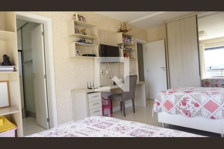 Casa de condomínio à venda com 563m², 6 quartos e 4 vagasSuite 4