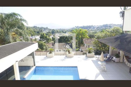 Casa de condomínio à venda com 563m², 6 quartos e 4 vagasVista Sala 2