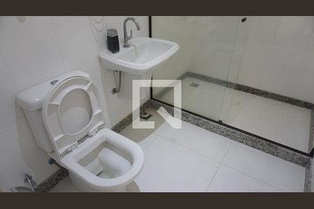 Casa de condomínio à venda com 563m², 6 quartos e 4 vagasBanheiro - Lavanderia