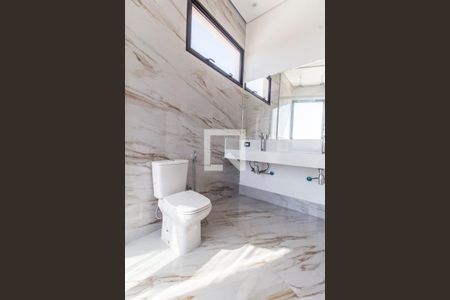 Casa de condomínio à venda com 540m², 4 quartos e 4 vagasBanheiro da Suíte 1