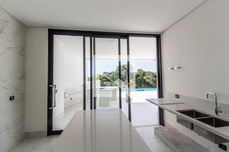 Casa de condomínio à venda com 540m², 4 quartos e 4 vagasCozinha