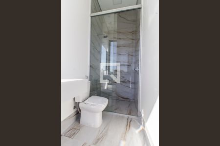 Casa de condomínio à venda com 540m², 4 quartos e 4 vagasBanheiro da Suíte 2