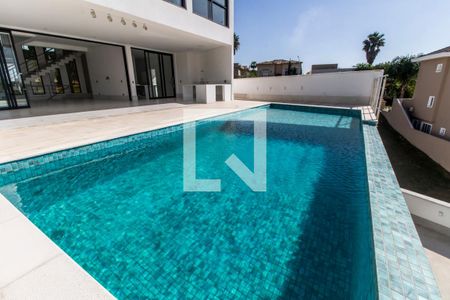 Casa de condomínio à venda com 540m², 4 quartos e 4 vagasPiscina