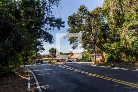 Casa de condomínio à venda com 540m², 4 quartos e 4 vagasVista da Rua