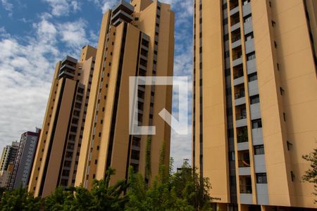 Apartamento à venda com 70m², 1 quarto e 1 vagaFACHADA