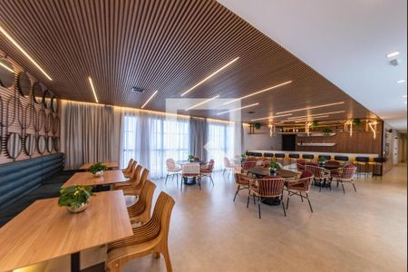 Apartamento à venda com 33m², 1 quarto e sem vaga Apartamento à venda com 33m², 1 quarto e sem vagaSky Bar