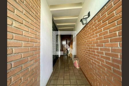 Casa de condomínio à venda com 150m², 3 quartos e sem vaga