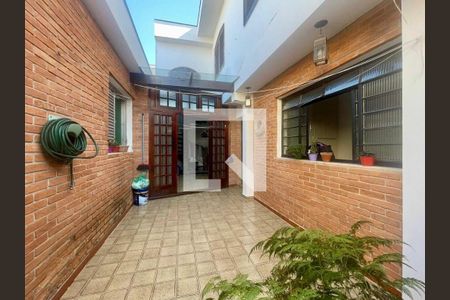 Casa de condomínio à venda com 150m², 3 quartos e sem vaga